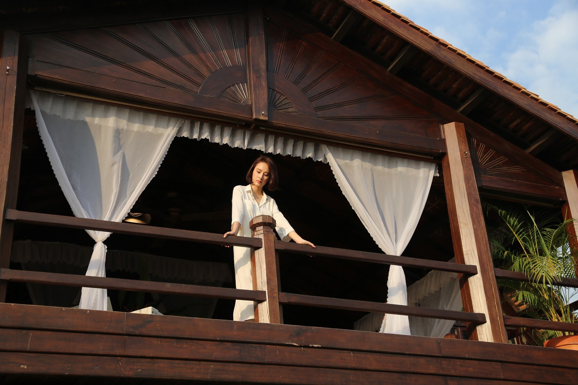 Angela Phương Trinh tại đảo Tuần Châu.