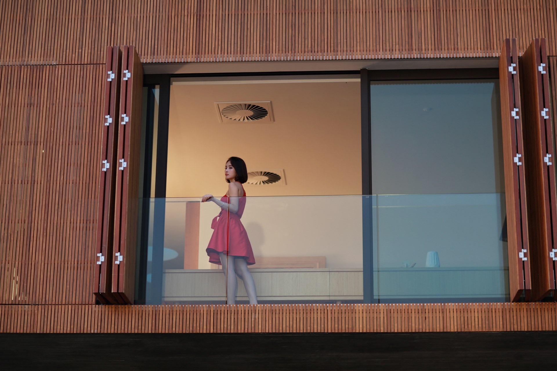 Những điều chưa kể sau cảnh phim “Vệ sĩ, tiểu thư và thằng khờ” - 4