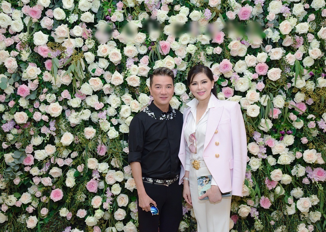 Đàm Vĩnh Hưng cũng có mặt tại sự kiện này. Không chỉ xin phép giữ im lặng trước báo sau những câu chuyện đầy nước mắt về đời tư thời gian qua, Đàm Vĩnh Hưng còn gửi lời cảm ơn tới tất cả những cảm thông, chia sẻ của mọi người đã dành cho anh. Điều anh muốn làm nhất khi quyết định nói ra sự thật đó là không để có thêm những nạn nhân tiếp theo nữa, đồng thời xử lý được chuyện buồn bao nhiêu năm qua của gia đình.