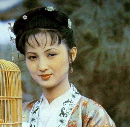 Chuyện ăn vụng "trái cấm" gây xôn xao của 3 cặp đôi Hồng Lâu Mộng - 2 Thẩm Lâm có ngoại hình xinh đẹp tuyệt sắc.