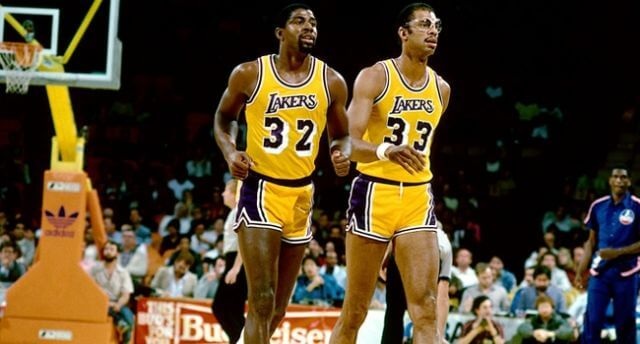 Những bước tiến nhỏ cho sự thay đổi lớn: Câu chuyện về huấn luyện viên NBA - 3 Những bước tiến nhỏ cho sự thay đổi lớn: Câu chuyện về huấn luyện viên NBA - 3