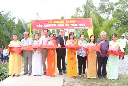 Sau hơn 60 ngày thi công cây cầu Khuyến học và Dân trí thứ 3 ở ĐBSCL đã hoàn thành