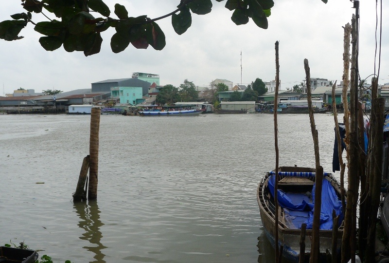 Đường phố, chợ nổi Cái Răng… “vắng như chùa bà đanh” - 5 Chợ nổi ngày đầu năm vắng khách
