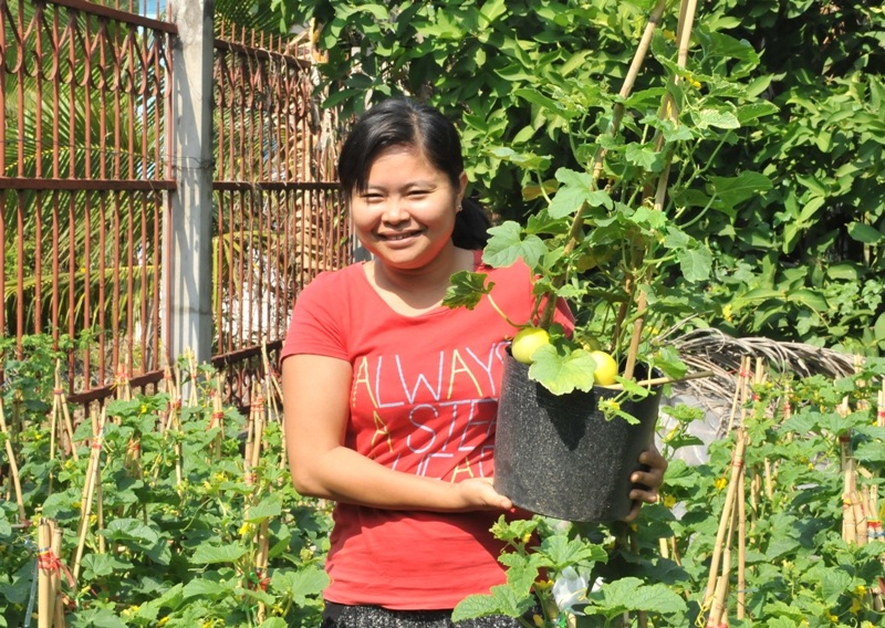 Con gái “vua dưa hấu thỏi vàng” tung hàng “độc” chưng Tết - 1 Con gái “vua dưa hấu thỏi vàng” tung hàng “độc” chưng Tết