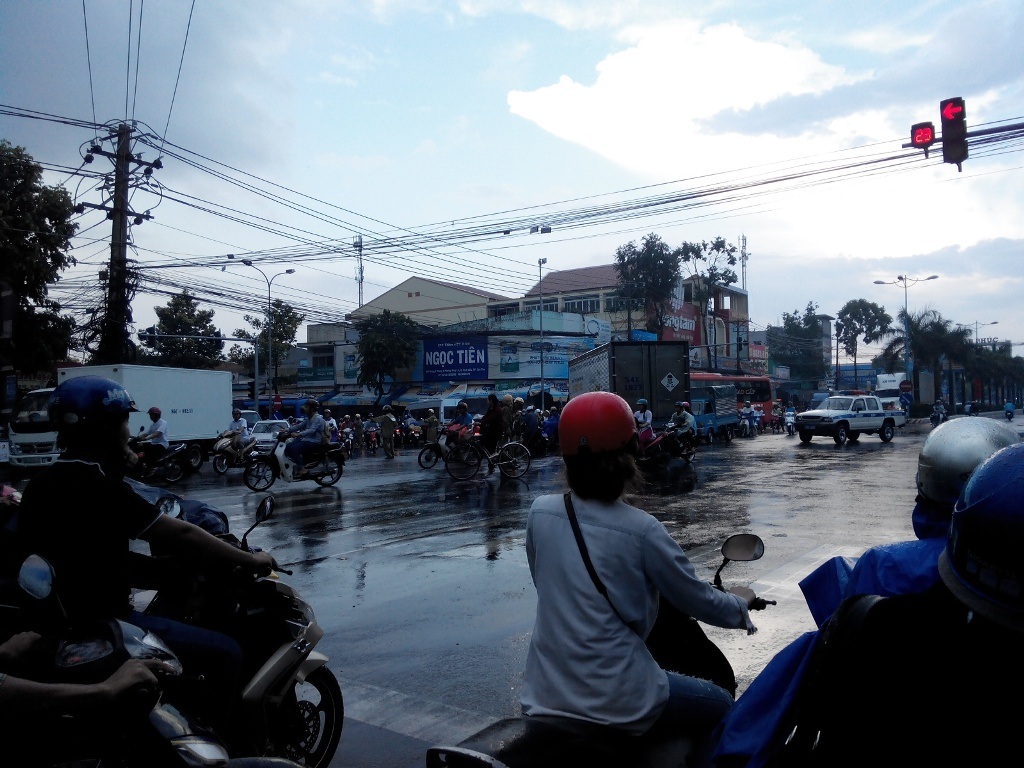 Nhiều cảnh sát giao thông phải đến điều tiết