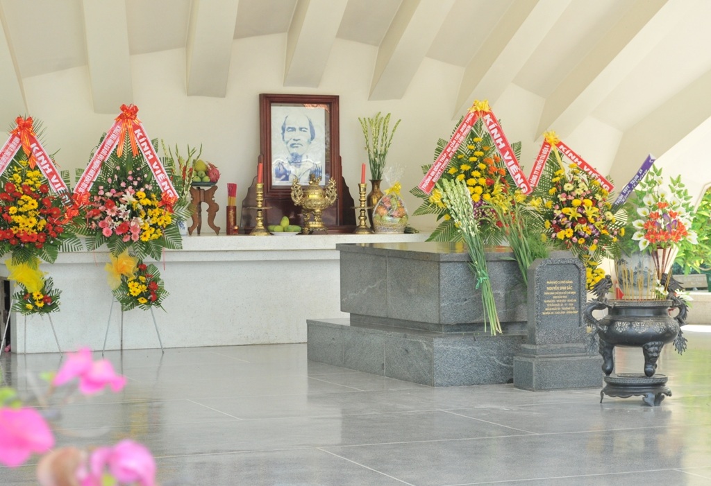 Cuộc đời cụ Phó Bảng Nguyễn Sinh Sắc những ngày ở Đồng Tháp - 4 Cuộc đời cụ Phó Bảng Nguyễn Sinh Sắc những ngày ở Đồng Tháp