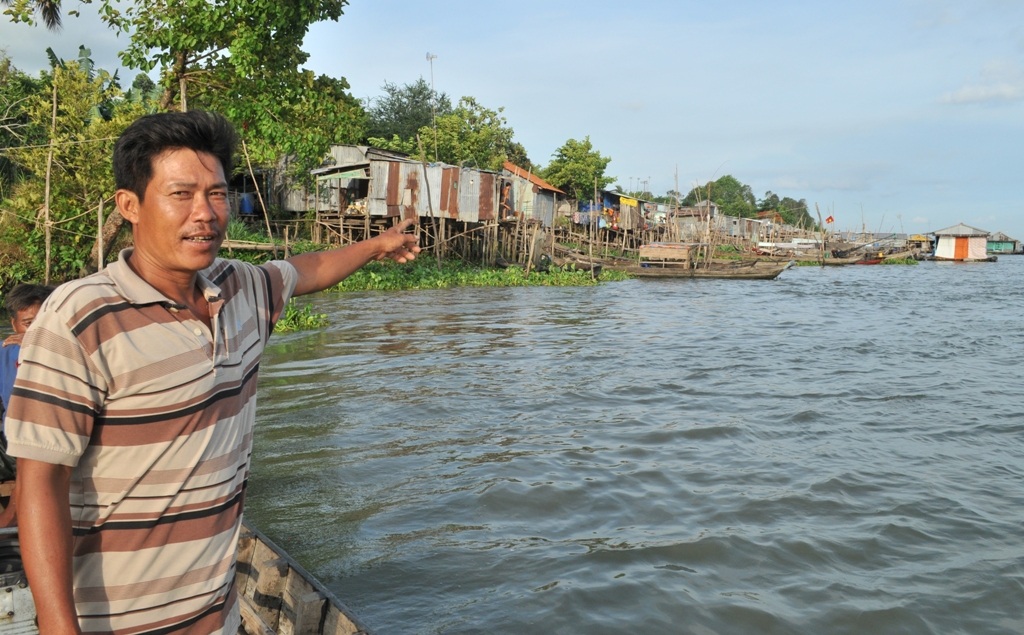 Anh Thanh cho biết, người mẹ trước khi chìm xuống sông đã tuyệt vọng kêu người cứu 2 con.