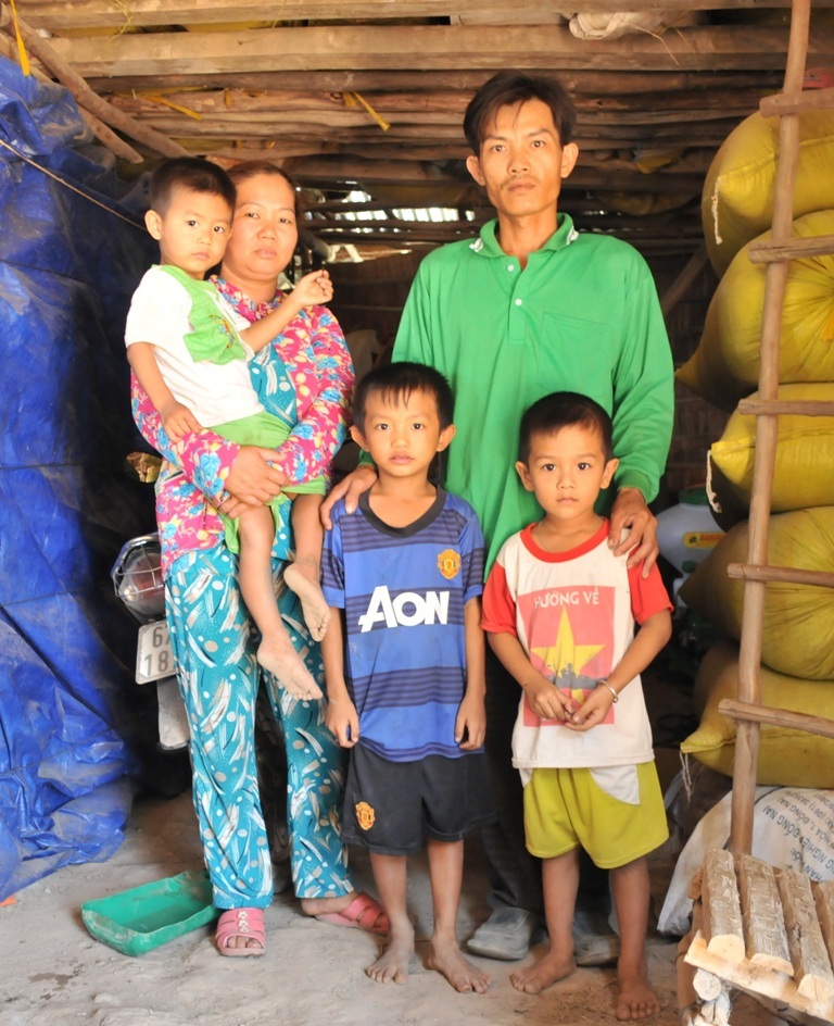 Kiên Giang: Vì sao hàng chục hộ dân ở Kiên Lương không làm được hộ khẩu? - 1 Kiên Giang: Vì sao hàng chục hộ dân ở Kiên Lương không làm được hộ khẩu?