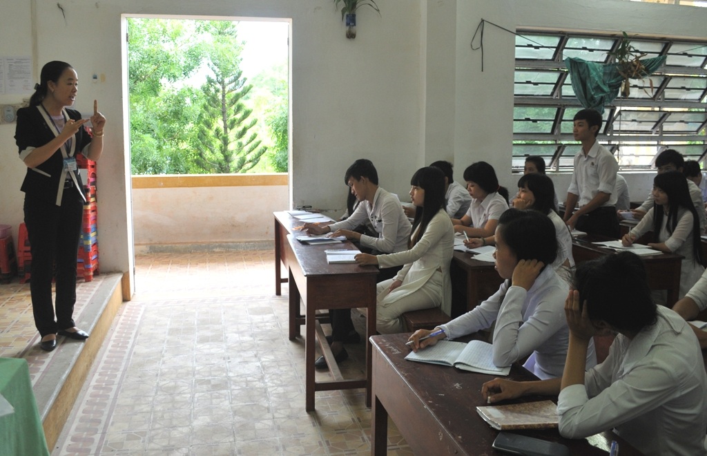 Thí sinh Phú Quốc được đăng ký ở 3 cụm thi - 1 Theo lịch, các em học sinh khối 12 của trường THPT Phú Quốc sẽ kết thúc ôn tập vào 20/6