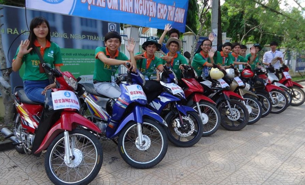 Hàng ngàn suất ăn, nơi ở miễn phí dành cho sĩ tử - 1 Hàng ngàn suất ăn, nơi ở miễn phí dành cho sĩ tử