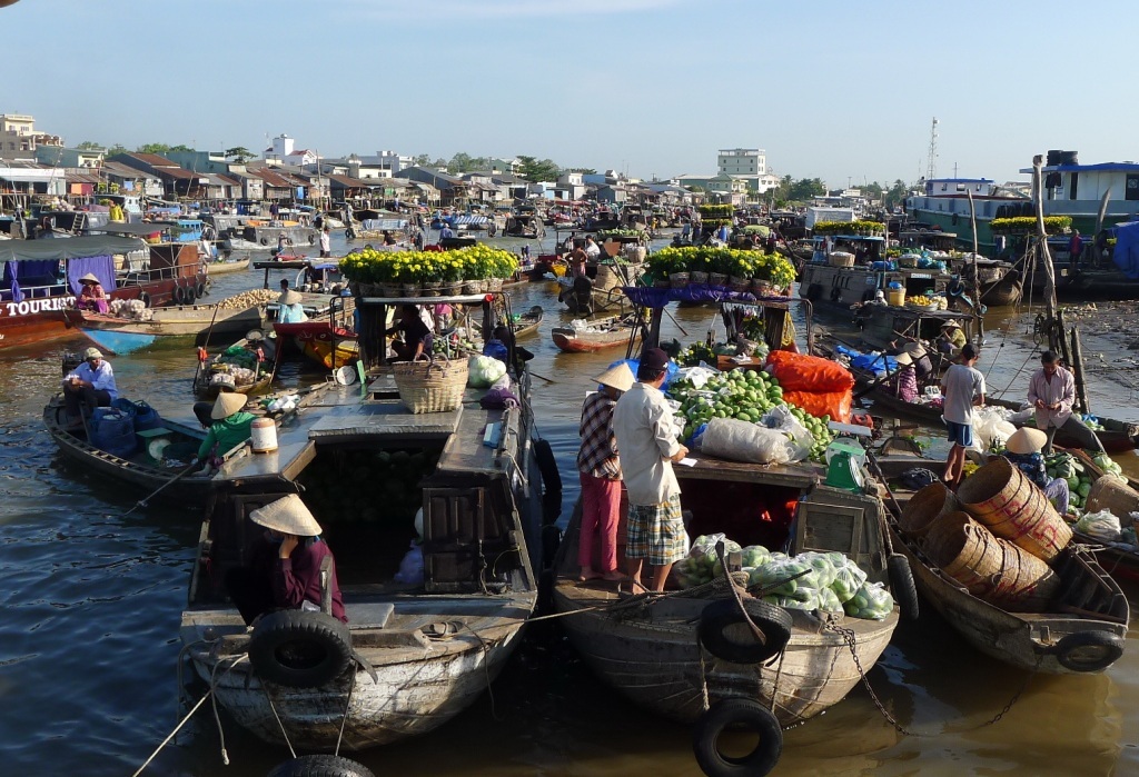 Những điểm đến không thể bỏ qua ở Cần Thơ - 3 Mọi hoạt động mua bán đều diễn ra trên sông