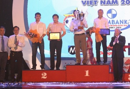 Quảng Nam vô địch giải hạng Nhất