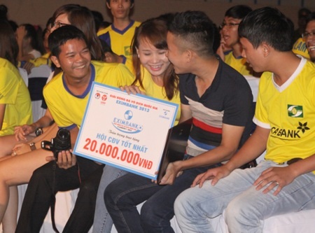 CĐV SL Nghệ An trở thành hội CĐV tốt nhất