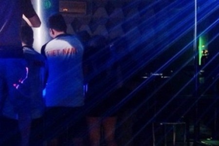 Scandal đi vũ trường còn chưa lắng xuống, cầu thủ U21 Việt Nam