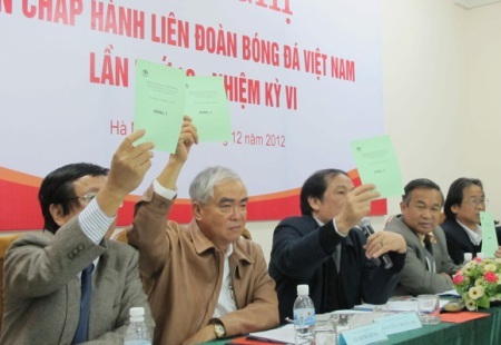 VFF lại hoãn… trách nhiệm - 1 Nếu Đại hội thường niên của VFF phải hoãn, thì nhiều kế hoạch cho năm sau có khả năng sẽ bị ách lại