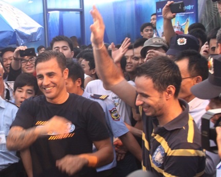 Vui mừng với chiến thắng bất ngờ trong môn chơi vừa nêu