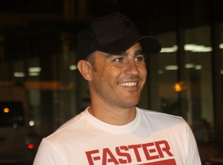 Vẫn là nụ cười rạng rỡ đầy lịch lãm của chàng trai này