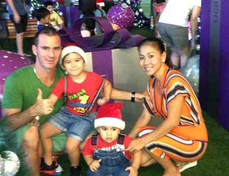 Huỳnh Kesley và gia đình của mình chuẩn bị đón Tết Nguyên Đán Giáp Ngọ