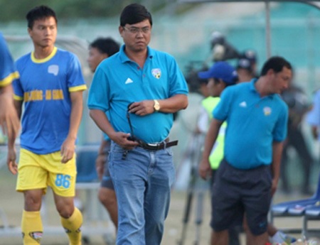 HLV Nhan Thiện Nhân xin rút khỏi CLB HV.An Giang