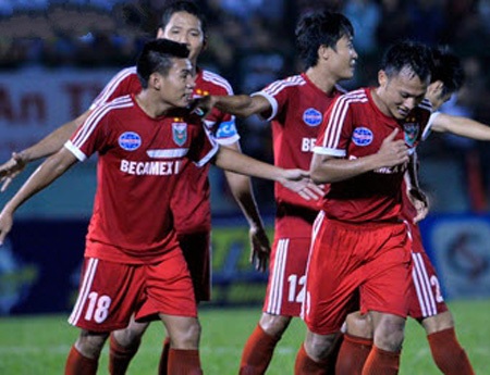 Vòng 11 V-League 2014: Cơ hội tăng tốc của B.Bình Dương - 1 B.Bình Dương có cơ hội rút ngắn khoảng cách điểm với đội đầu bảng Thanh Hóa