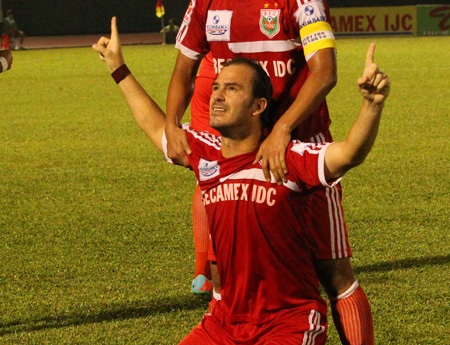 Kesley tiếp tục ghi bàn, B.Bình Dương dễ dàng hạ ĐT Long An, ảnh: Kim Điền