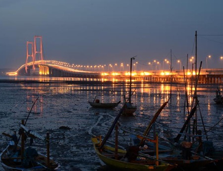 Người Indonesia muốn đưa Asiad 18 về Surabaya