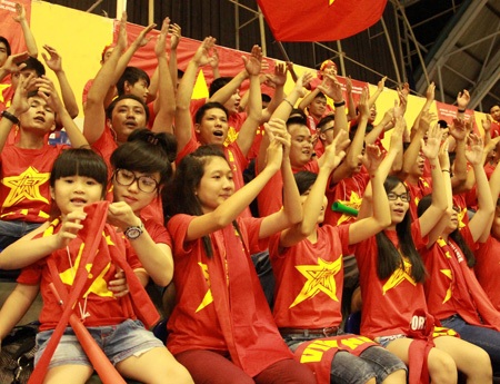 CĐV Việt Nam gây ấn tượng ở ngày khai mạc VCK futsal châu Á 2014 - 3 ... và cả trẻ em