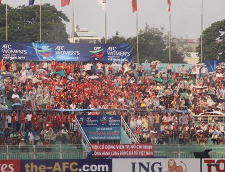 Sân Thống Nhất sẽ tiếp tục sôi động trong trận đấu chiều nay, ảnh: Trọng Vũ