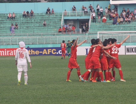 Dù vậy, HLV Trần Vân Phát hài lòng với việc chúng ta giành chiến thắng, ảnh: Trọng Vũ