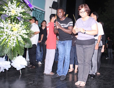 Cậu học trò ngoại quốc Bakare cũng có mặt