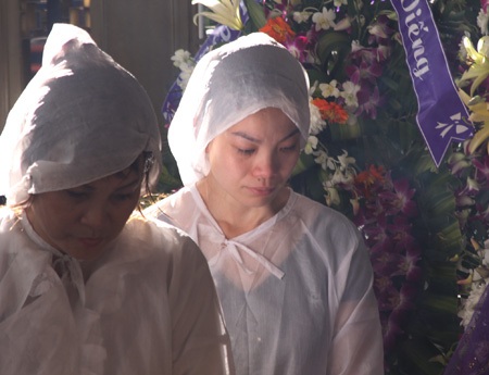 Những giọt nước mắt trong giây phút cuối cùng, tiễn biệt ông Tam Lang