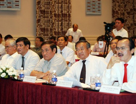 Hội nghị tổng kết mùa giải 2012 từng rung rinh với quả bom mà bầu Đệ (Thanh Hóa) cho nổ