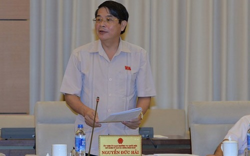 230.000 tỷ đồng làm cao tốc Bắc - Nam: Nguồn lực quá lớn cho giao thông? - 1 Chủ nhiệm UB Tài chính - Ngân sách Nguyễn Đức Hải yêu cầu Chính phủ gửi báo cáo riêng về dự án đường cao tốc Bắc - Nam (có kinh phí đầu tư dự kiến tới 230.000 tỷ đồng).