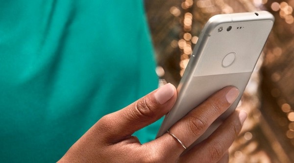 Điểm danh những smartphone cao cấp "hot" nhất năm 2016 - 5 Điểm danh những smartphone cao cấp "hot" nhất năm 2016 - 5