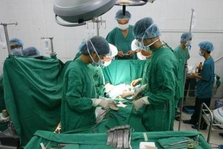 Cắt đoạn xương hàm cứu bệnh nhi mắc bướu sợi hiếm gặp - 1 Bệnh nhi đã được phẫu thuật đoạn xương thành công