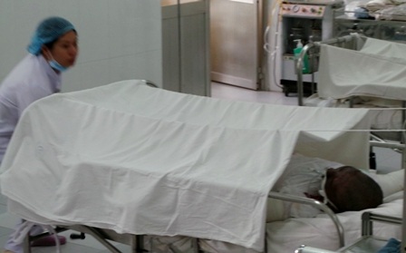 Nạn nhân đang được điều trị tích cực tại khoa Bỏng