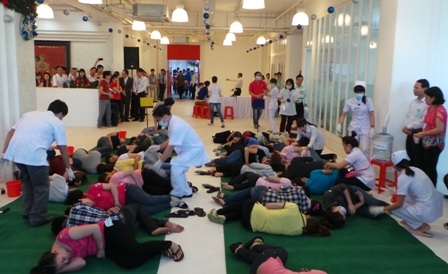 300 công nhân bị ngộ độc sau bữa ăn tại công ty