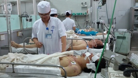 Những ca bệnh nặng nằm tại phòng Hồi sức Cấp cứu