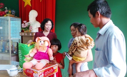 Bà Mỹ Hạnh hy vọng tình yêu thương của gia đình sẽ giúp Hảo khôn lớn