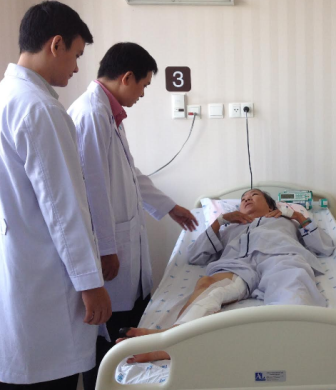 Hoại tử chân do tắc động mạch nhưng lại tưởng bệnh cơ xương khớp - 1 Nhờ được can thiệp kịp thời, bà Điệp đã thoát khỏi cảnh tàn phế