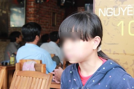 Em Hồng P. chưa hết bàng hoàng khi nhớ lại trận đòn thù từ các bạn