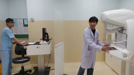 Bệnh viện tư dù được trạng bị hiện đại nhưng lại thiếu bệnh nhân