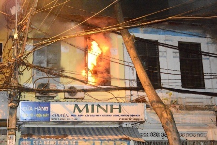 Hiện trường khi vụ hỏa hoạn xảy ra (ảnh: Đình Thảo)