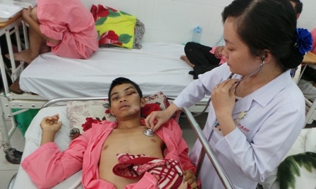 Chấn thương từ tai nạn kết hợp với bệnh Hemophili A khiến Tiến rơi vào nguy nan