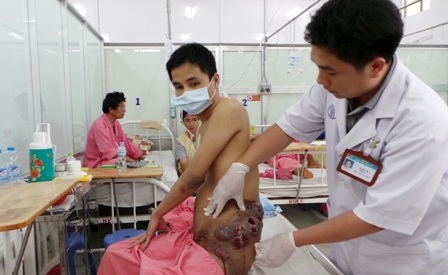 Bệnh nhân Phan Hữu Nghiêm đã nằm viện hơn 1 năm vì biến chứng Hemophili A