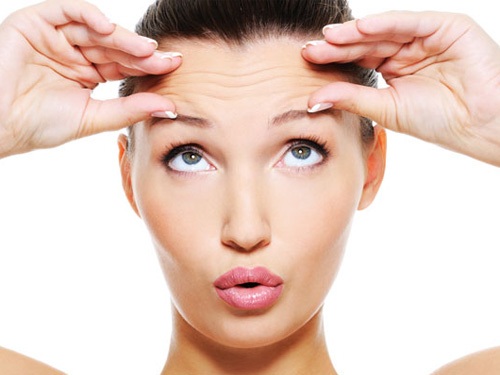 Vì sao da bị khô ráp và nhiều nếp nhăn? - 2 Thiếu Collagen dẫn tới hình thành nhiều nếp nhăn