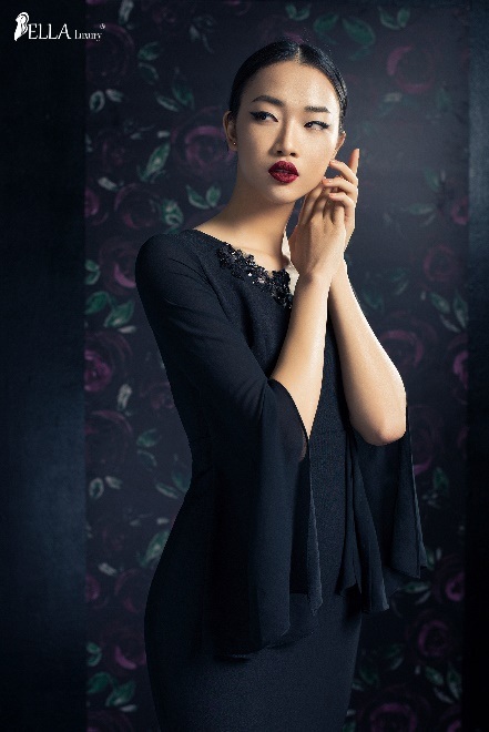 BST Hoa đêm - Nét thăng hoa trong phong cách thời trang của Bella Moda - 9 BST Hoa đêm - Nét thăng hoa trong phong cách thời trang của Bella Moda - 9