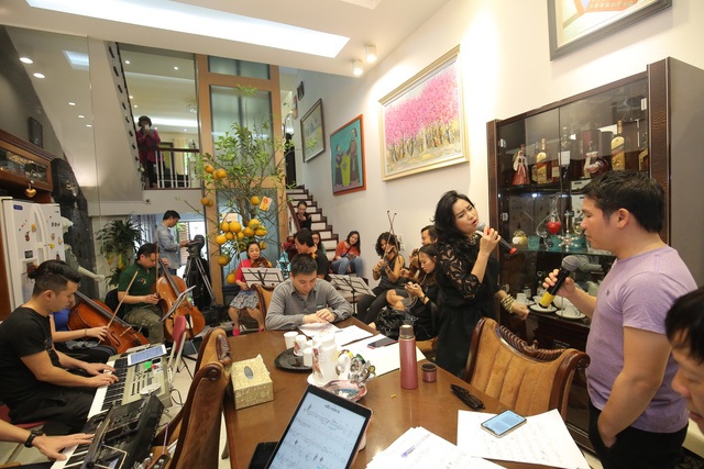 Nếu một ngày Hà Nội vắng những đêm nhạc Phú Quang! - 3 Thanh Lam Trọng Tấn trong buổi tập cho đêm nhạc “Dương cầm lạnh và phố cũ của tôi”