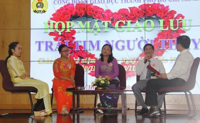 Vị thế người thầy nằm ở trái tim con trẻ - 1 Các giáo viên chia sẻ tại buổi giao lưu Trái tim người thầy