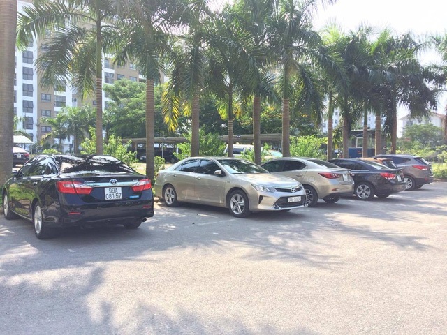 Từ biệt phủ thoáng bóng Trịnh Xuân Thanh đến nhà thu nhập thấp - 1 Xe ô tô đậu tại Khu đô thị Đặng Xá
